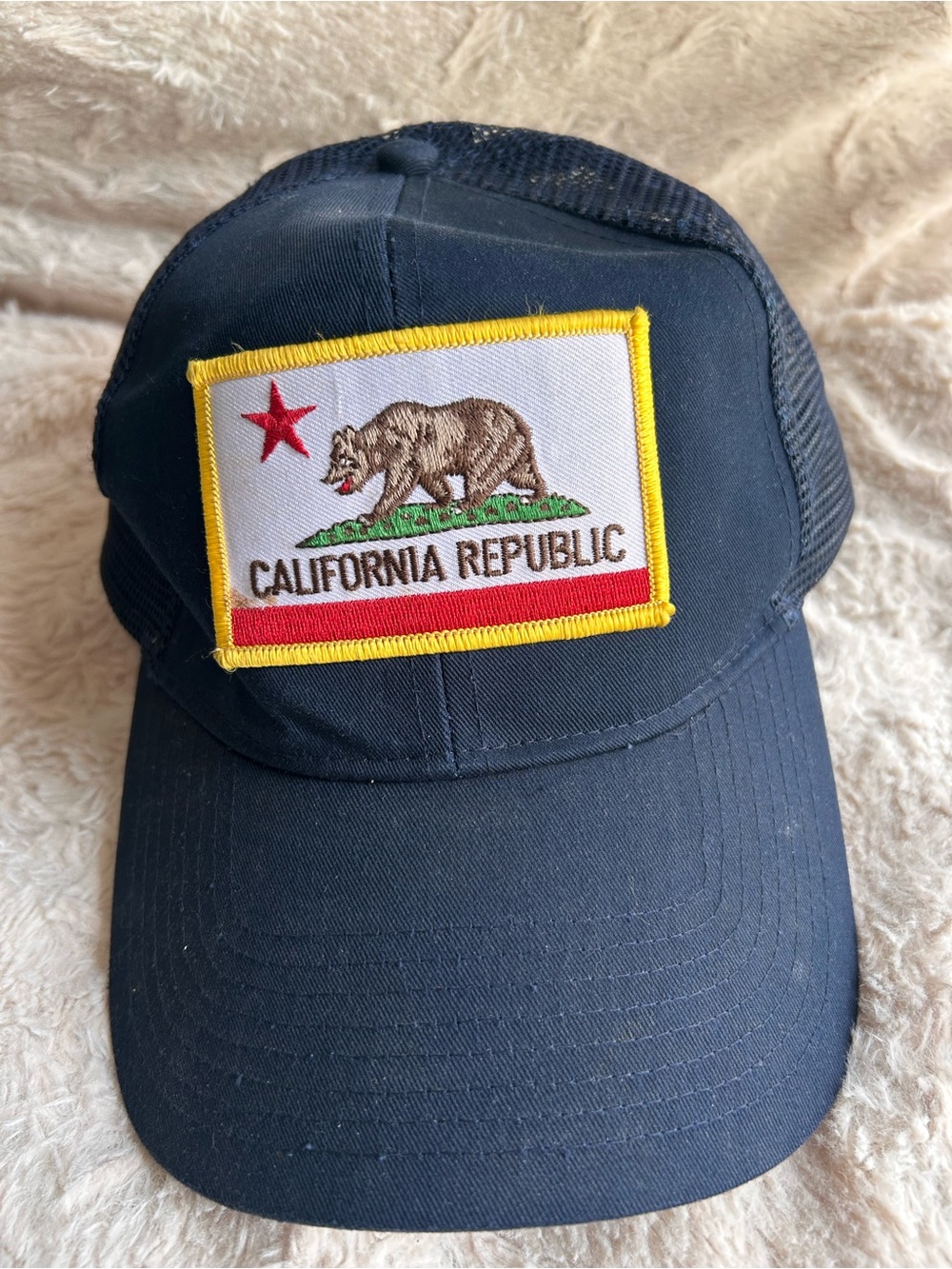 California Republic Embroidered Patch Trucker Cap - Navy